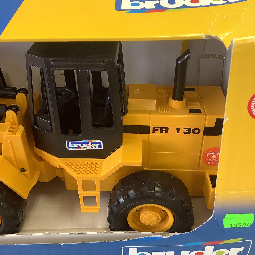 MB Sprinter Service Truck w/ Cherrypicker