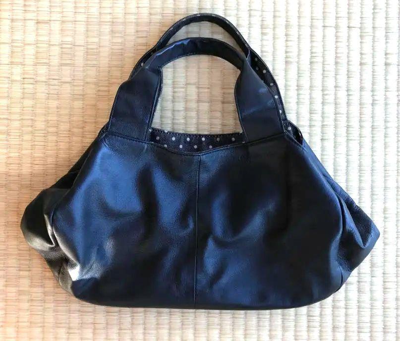 未使用　 アニエスベー レザーバッグ ブラック 取扱説明書付き