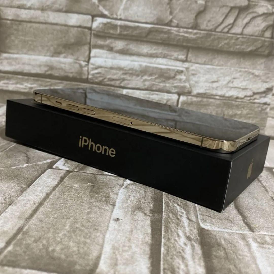 iPhone １２Pro max 256GB ゴールド　本体　箱　美品