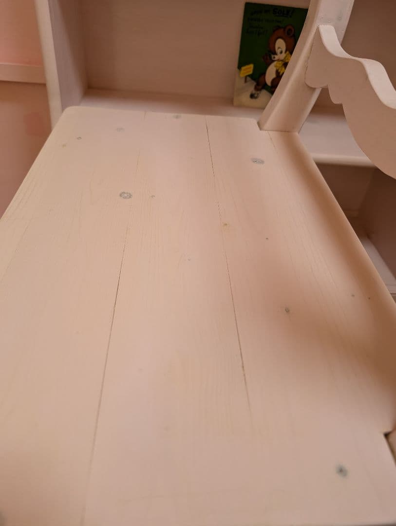 木製のチェアーやや傷や汚れあり