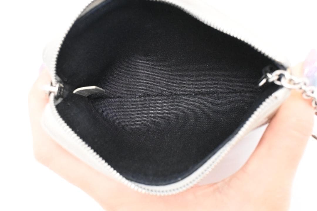 CELINE　セリーヌ　トリオンフキャンバス　シルバーポーチ　チェーン金具付き