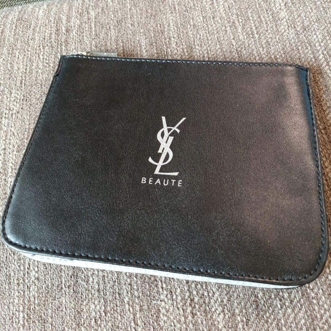 新品YSL ノベルティポーチ ブラック シルバー イヴサンローラン