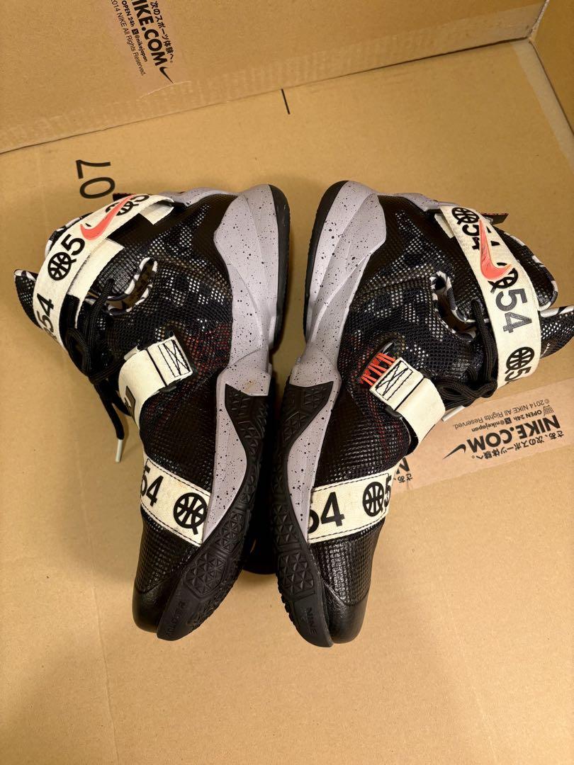 NIKE LEBRON SOLDIER IX LMTD レブロン 30cm