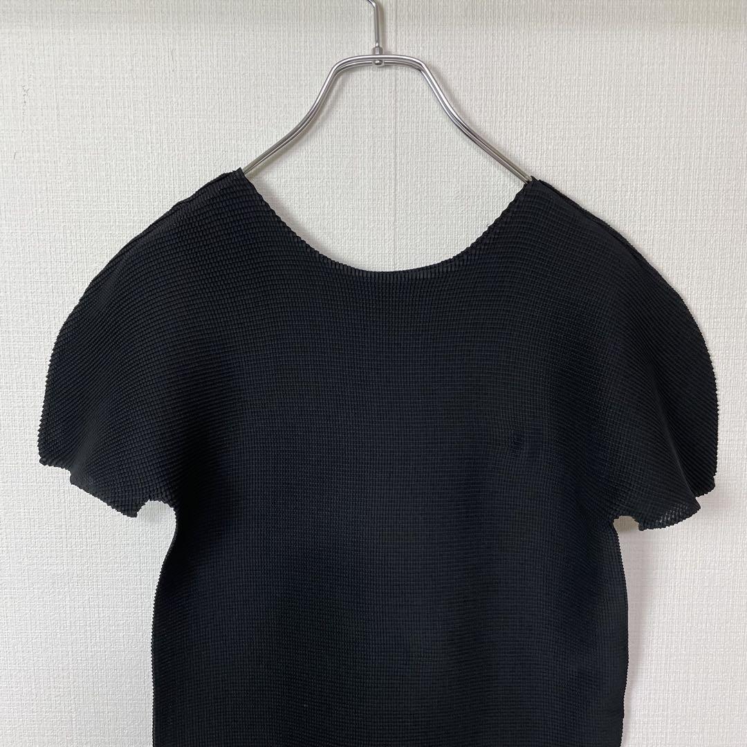 me ISSEY MIYAKE プリーツ半袖カットソー プリーツプリーズ