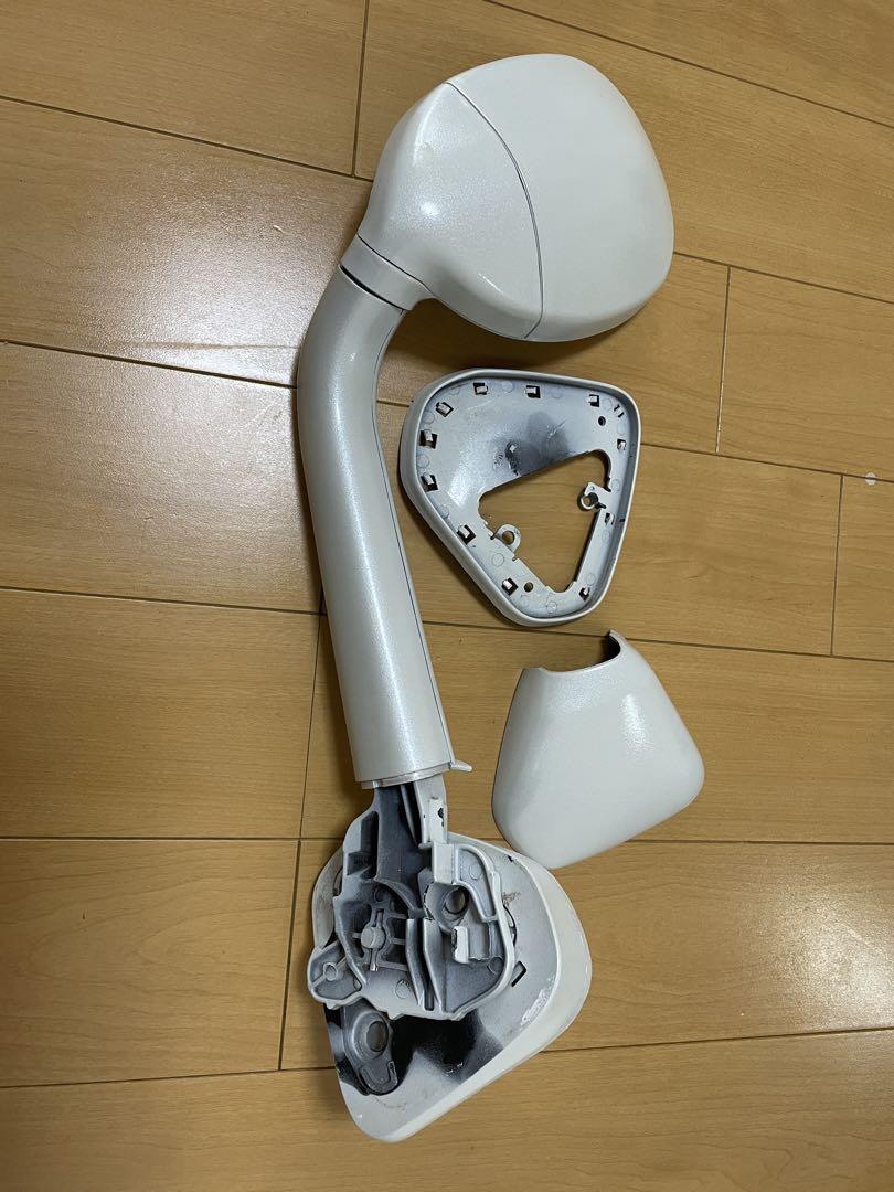ハイエース　ガッツミラー　パールホワイト