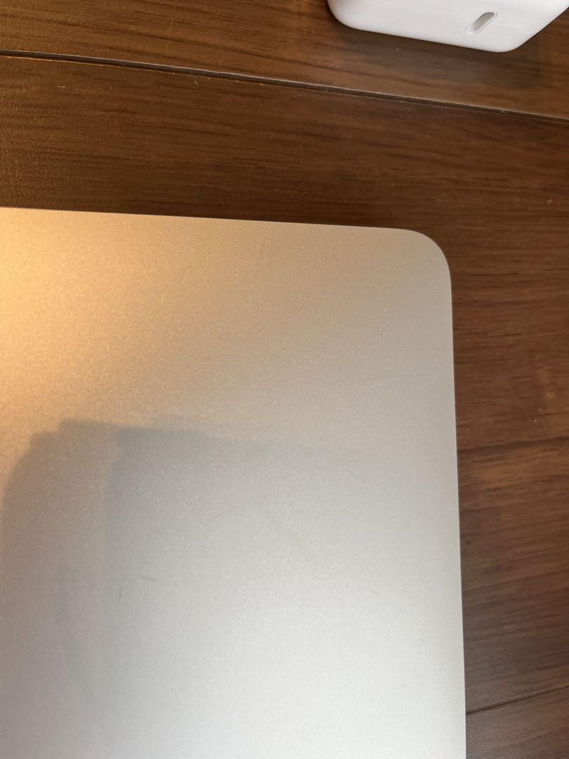 MacBook本体 Macbook Air M1 8GB 256GB