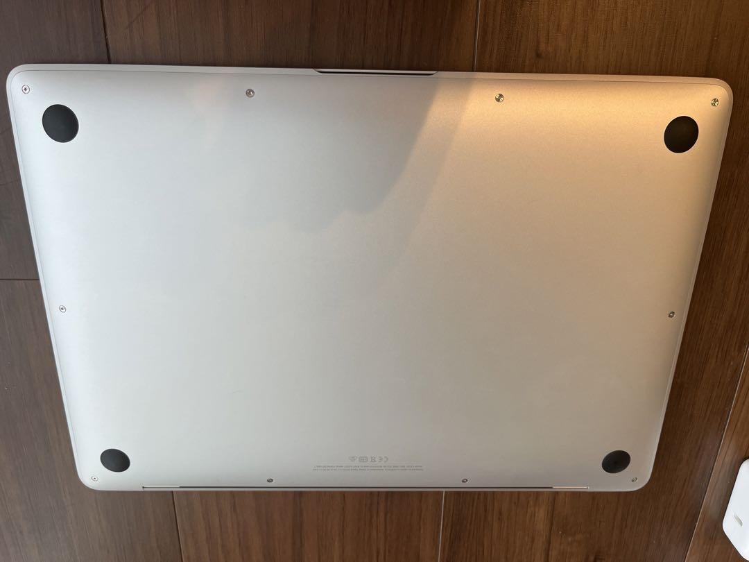 MacBook本体 Macbook Air M1 8GB 256GB