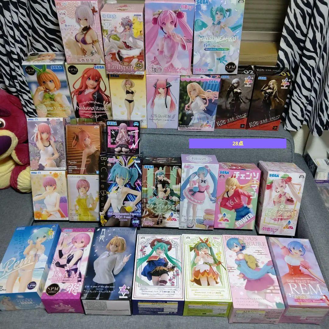 爆売り! 確確確本日限り美少女フィギュア28点まとめ売り カード