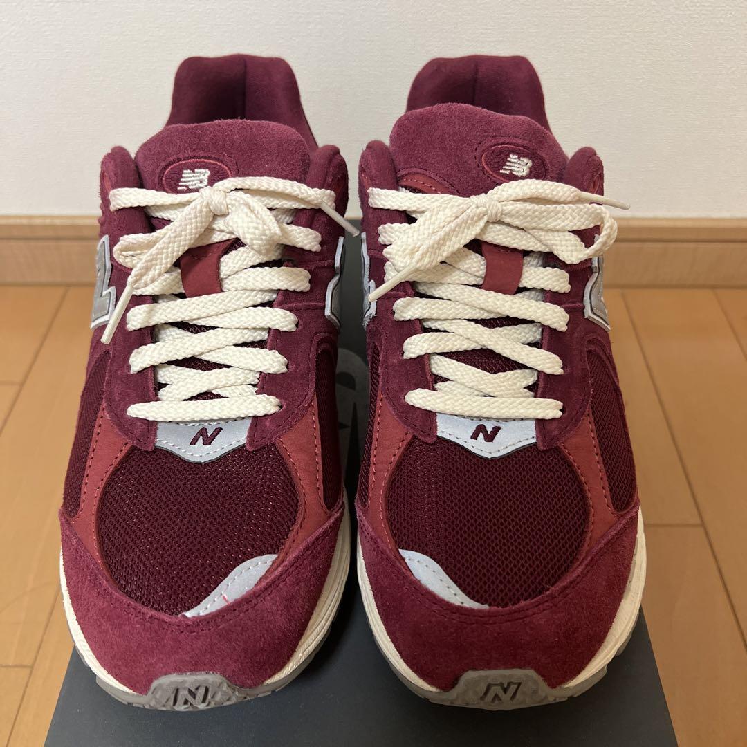 New Balance 2002R 