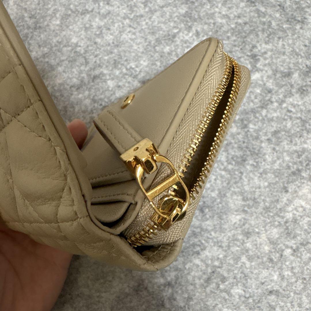 Christian Dior ベージュ 二つ折り財布