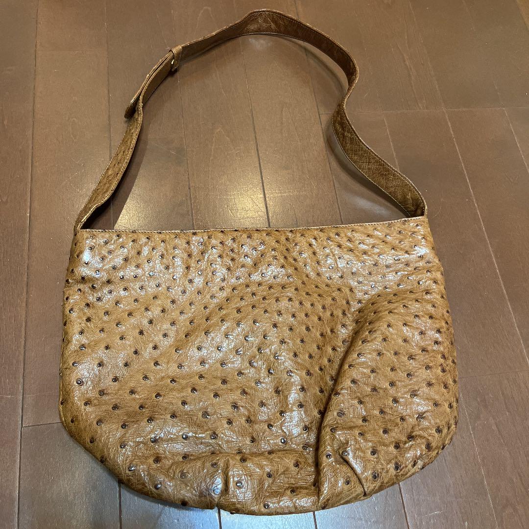 ロエベのオーストリッチショルダーバッグ