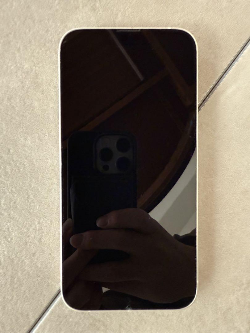 iPhone 13 128GB ホワイト