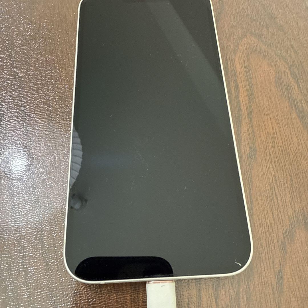 iPhone 13 128GB ホワイト
