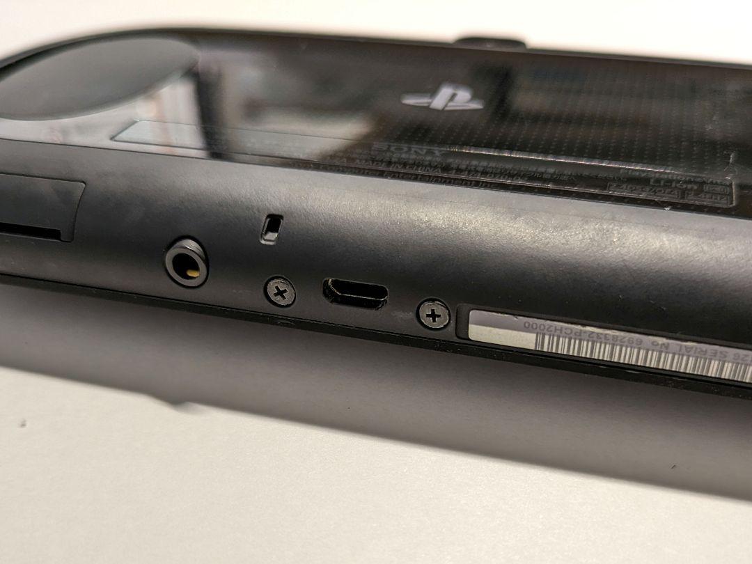 Nintendo Switch SONY PlayStationVITA PCH-2000
