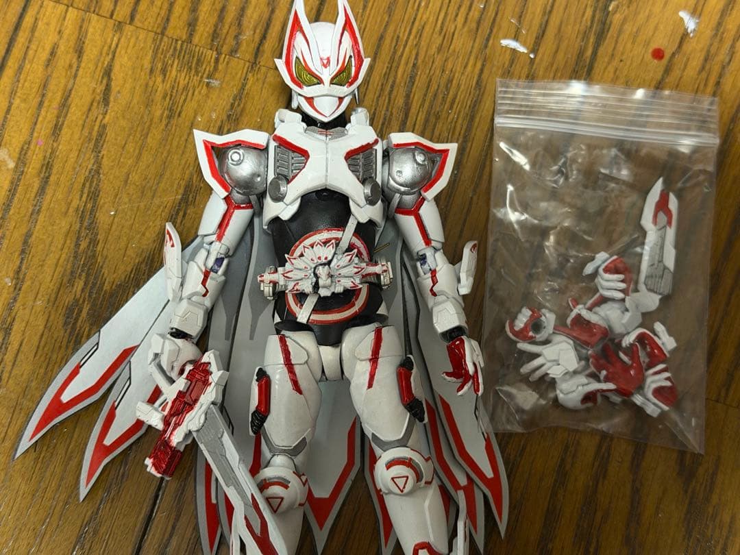 げ 仮面ライダーギーツIX カスタム全体的に状態が悪い