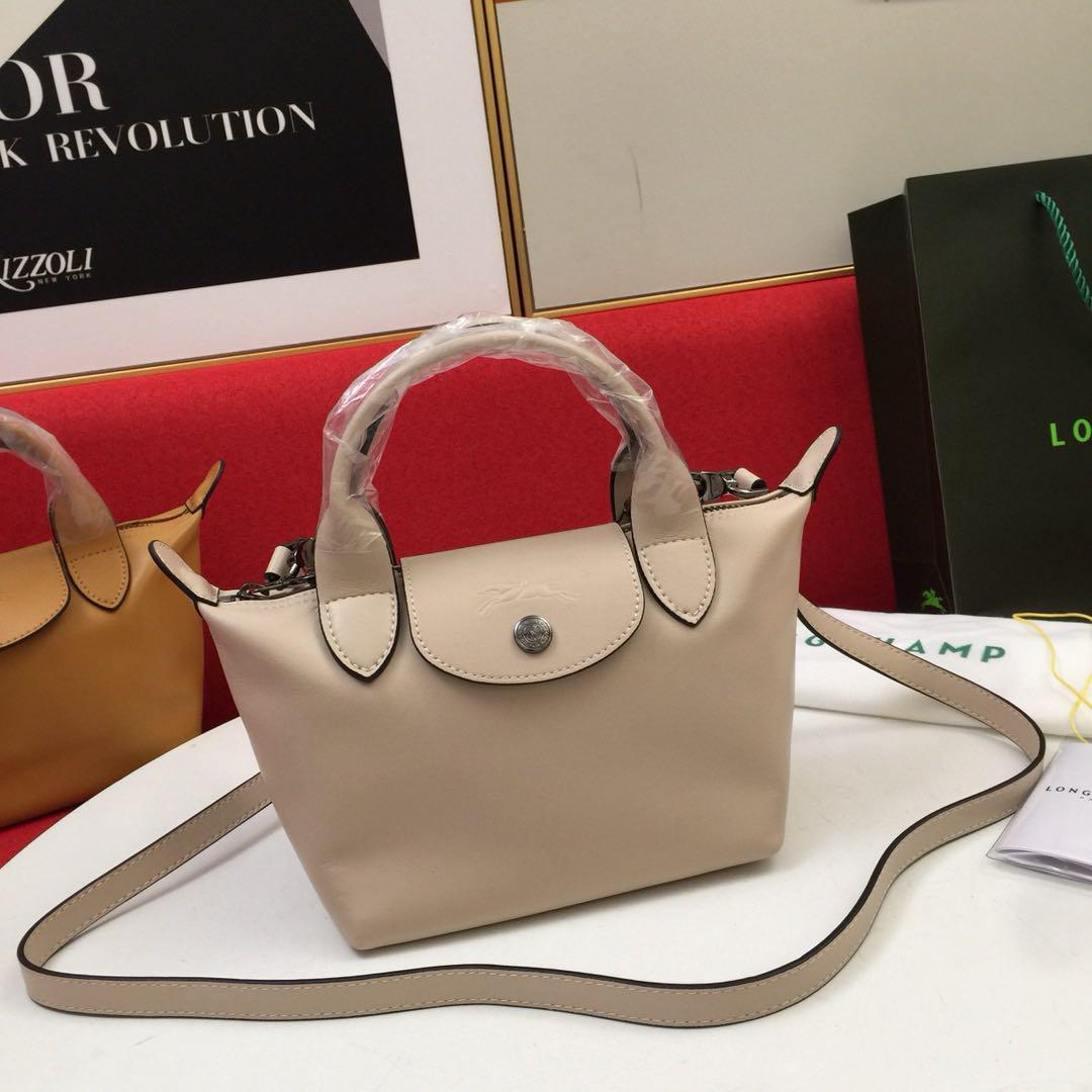 新品、未使用 ロンシャン プリアージュ キュイールXS アプリコット