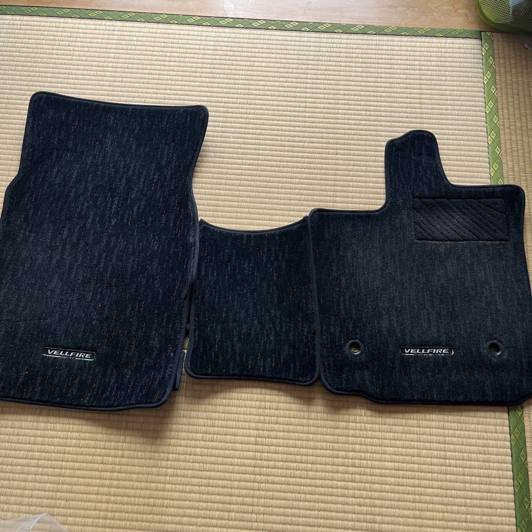 20系ヴェルファイア1列目フロアマット