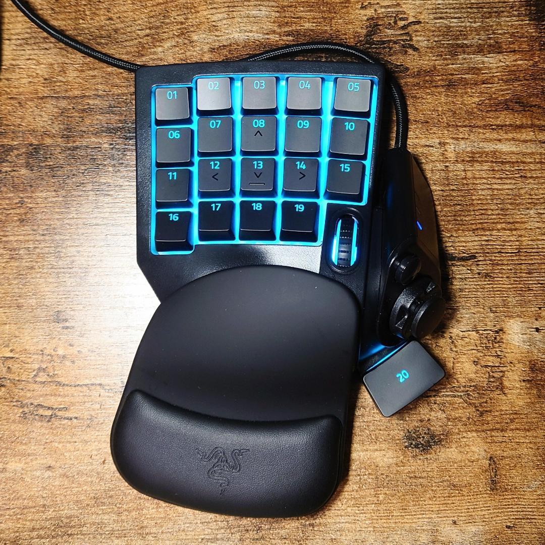 Razer Tartarus V2 左手用キーパッド