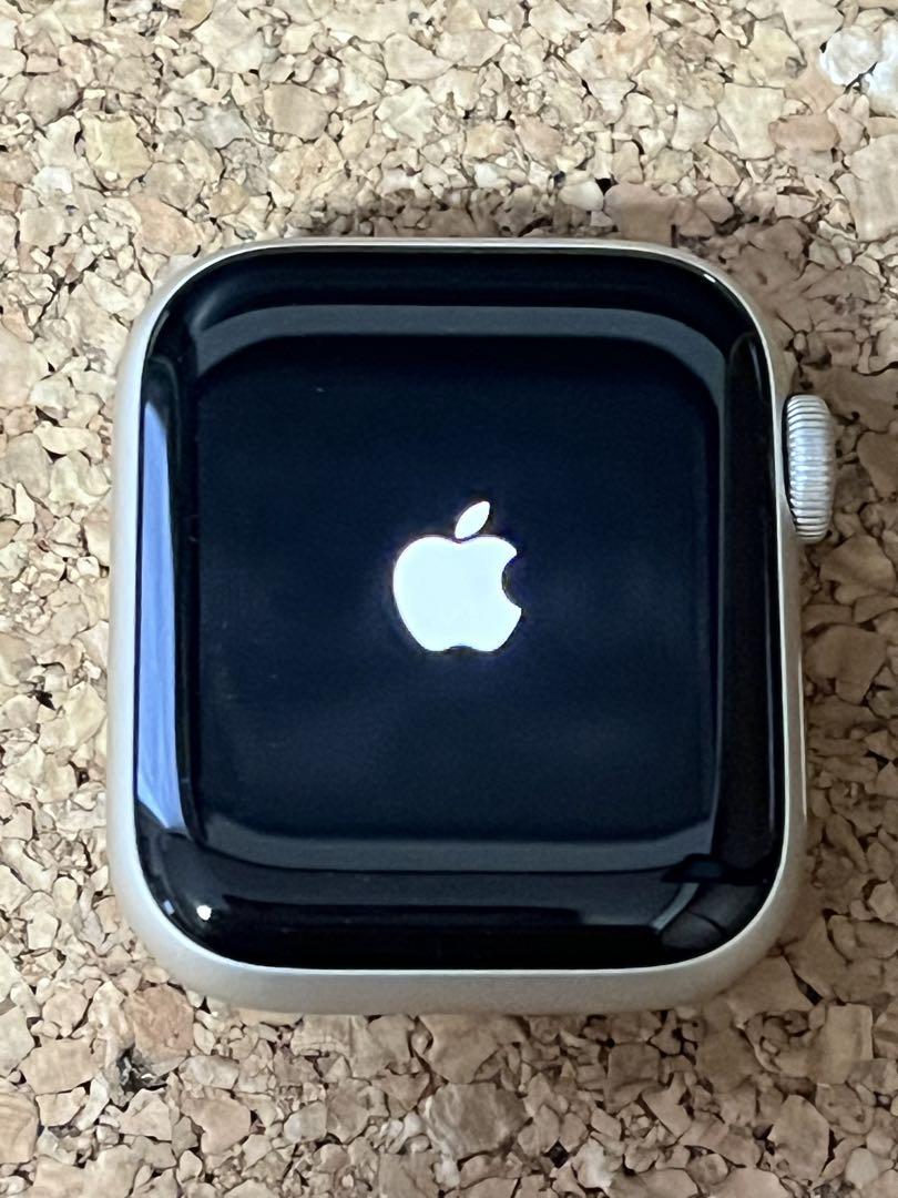 【美品】アップルウォッチSE第二世代GPS40mm/MR9U3J/A充電100%