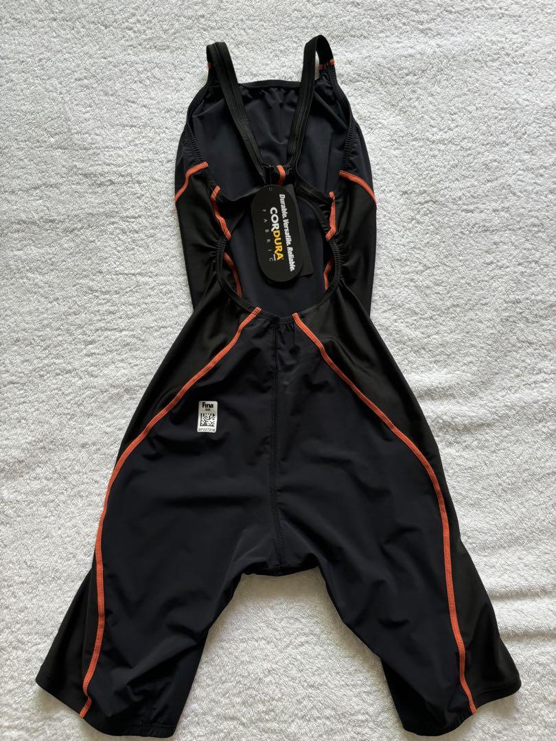 speedo スピード　プロハイブリッド2 オープンバックニースキン　Fina