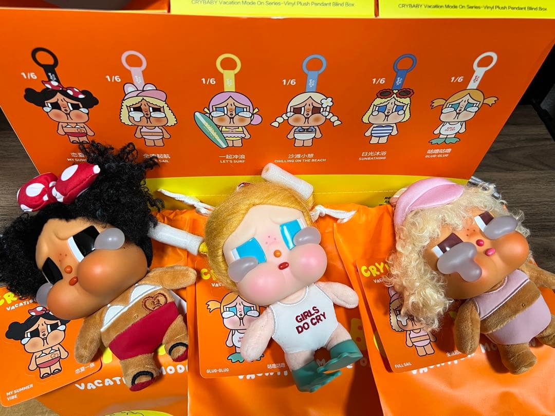 popmart crybaby VACATION MODE ON アソート CRYBABY Vacation Mode On