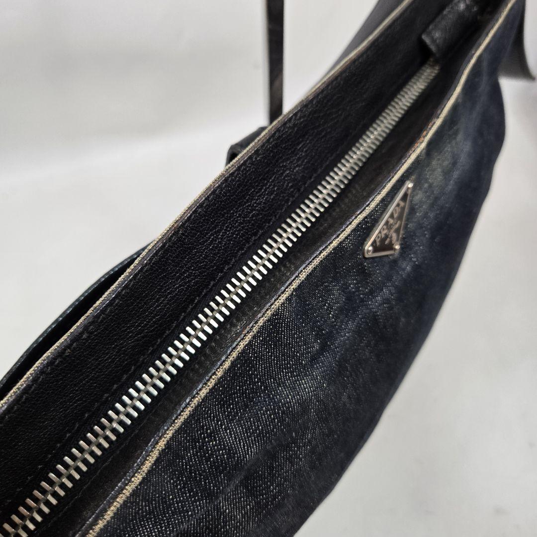美品 PRADA ショルダーバッグ デニム レザー A4収納可能 メッセンジャー 美品 PRADA ショルダーバッグ デニム レザー A4収納可能
