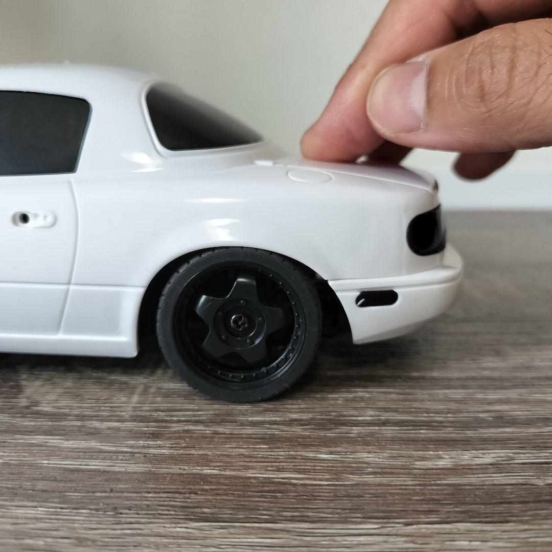 ドリフト ラジコン 1/18 マツダ MX5 NC6 NC8 ロードスター 白