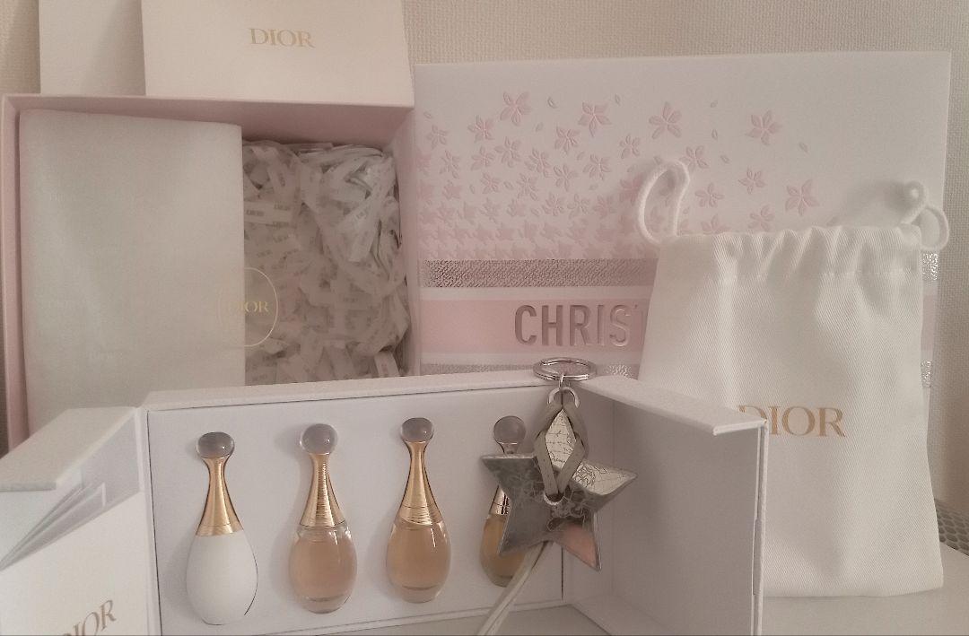 DIOR ジャドールミニ香水セット　スターチャーム巾着BOX付　13