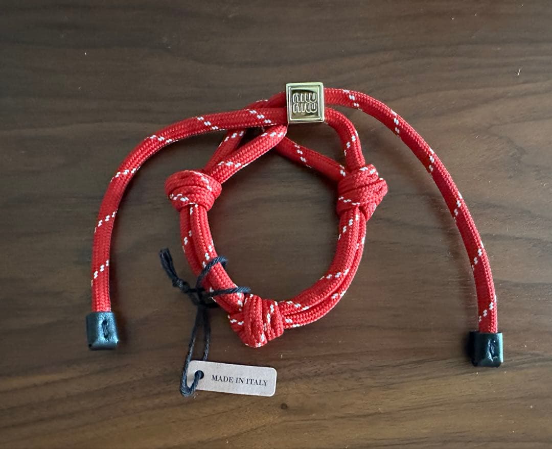 【本日限定値下げ】Miu Miu コードブレスレット