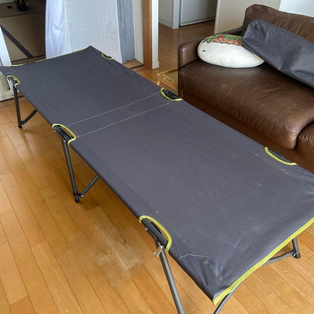 Bed 折りたたみキャンプベッドQuechua