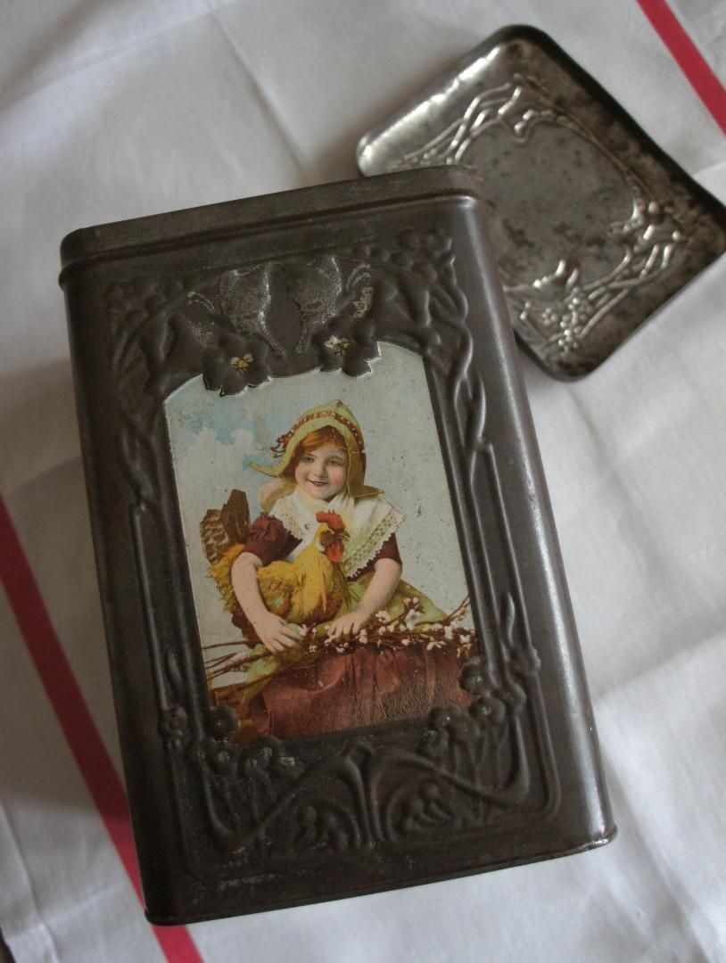 1900年　フランスアンティーク　少女　ブリキ　缶　ブロカント