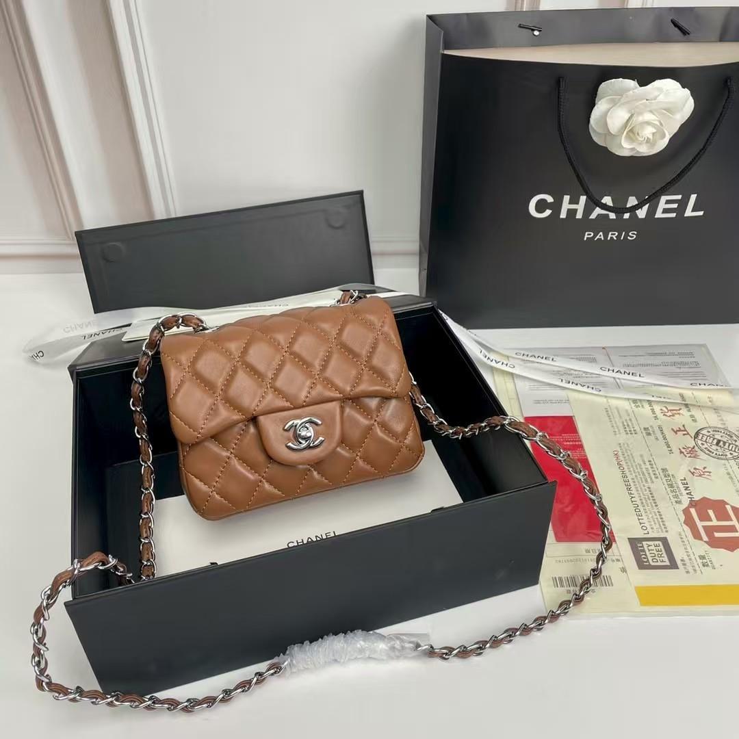 ✨シャネル✨未使用(訳あり)色変酷い ・ブラウン レザー キルティング バッグ CHANEL ブラウン キルティング ショルダーバッグ - メルカリ