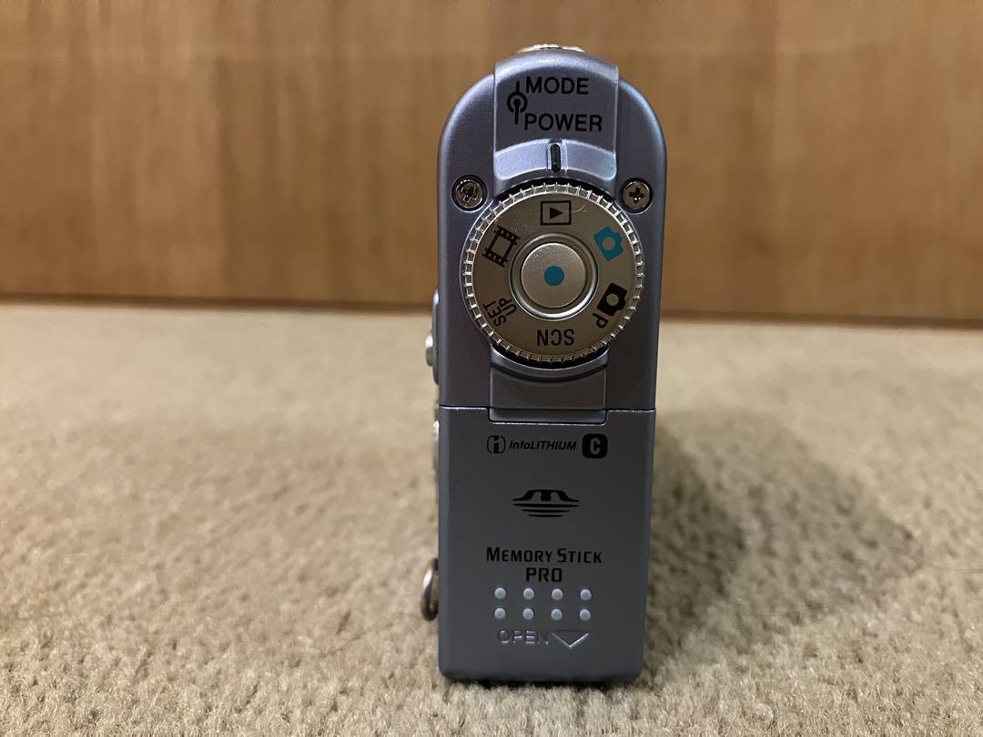 デジタルカメラ SONY Cyber-shot 4.0 Mega Pixels DSC-F77A