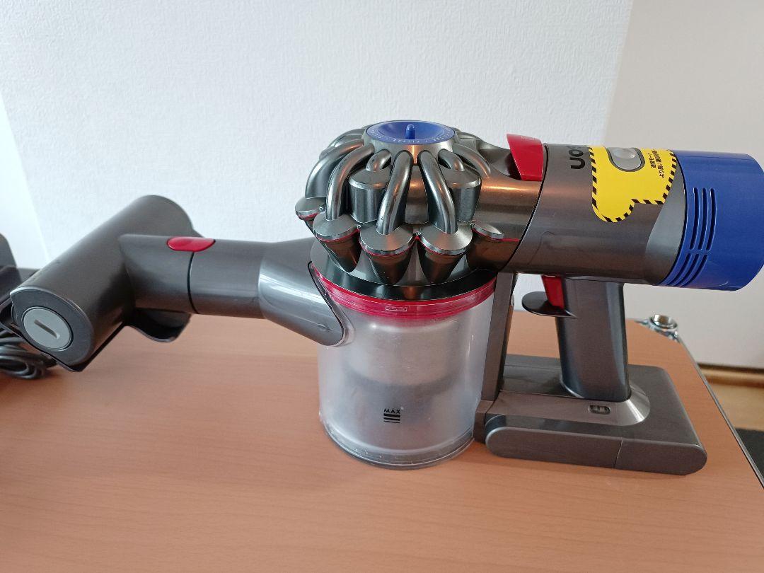 Dyson V8（SV10） スティックタイプ セット（38分稼働） Dyson V8（SV10） スティックタイプ セット（38分稼働） - メルカリ