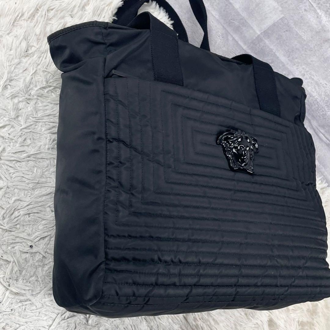 A4可 美品 ヴェルサーチ ナイロン トートバッグ メデューサ ステッチ 黒