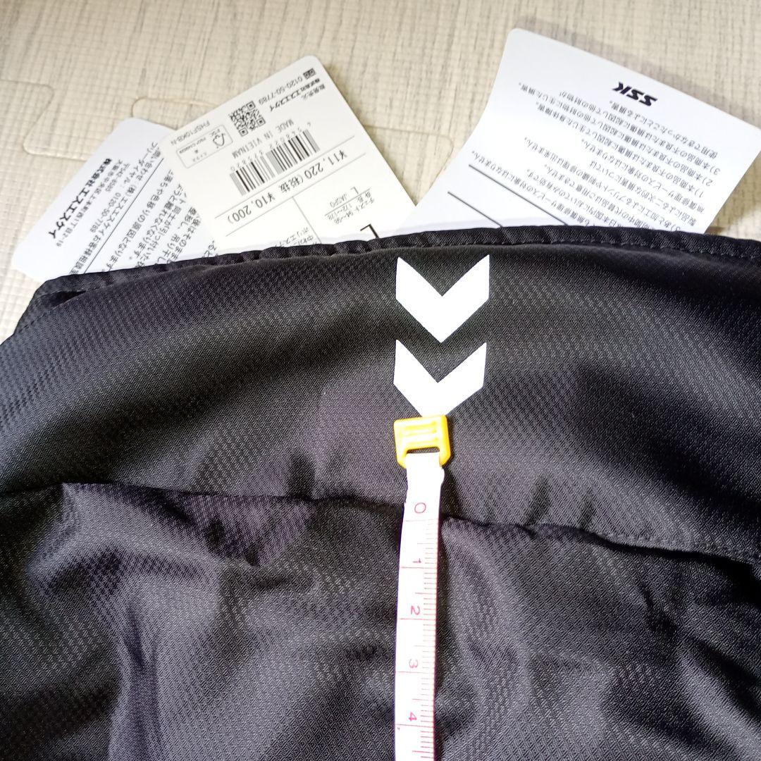 新品タグ付き！税込み11220円 hummel　 ウィンドブレーカーブラック！