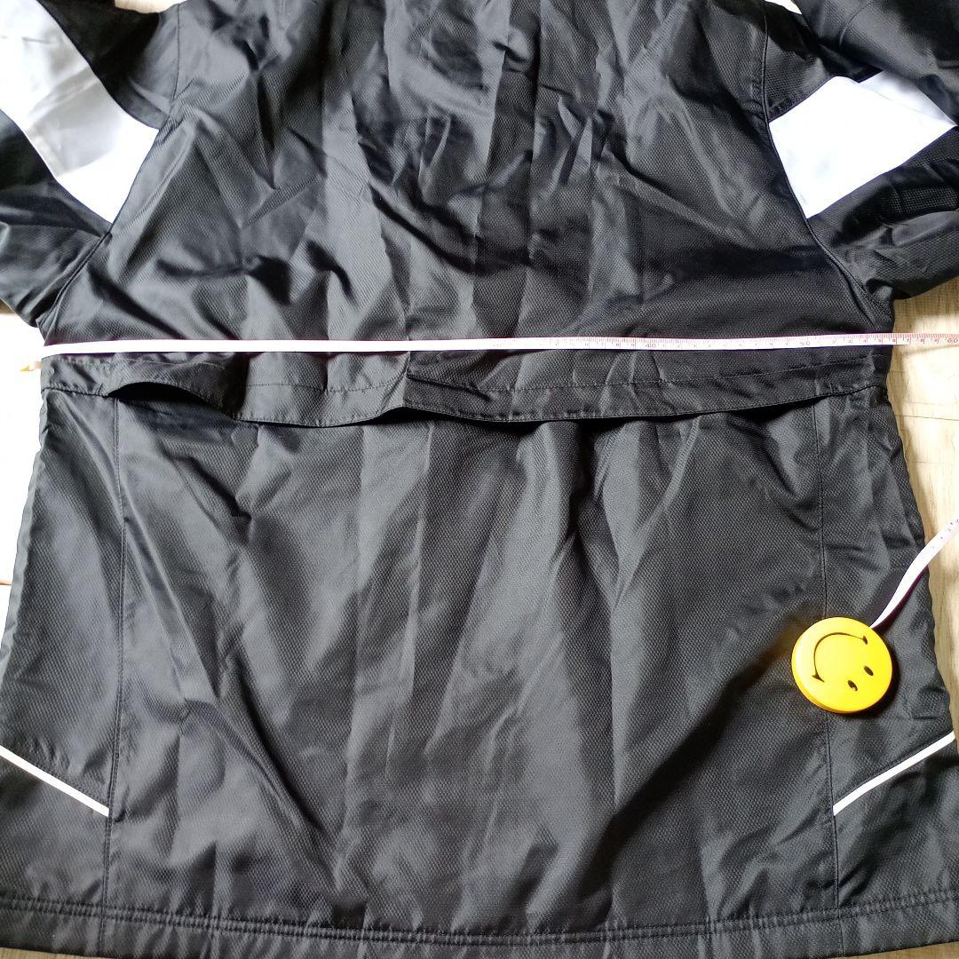 新品タグ付き！税込み11220円 hummel　 ウィンドブレーカーブラック！
