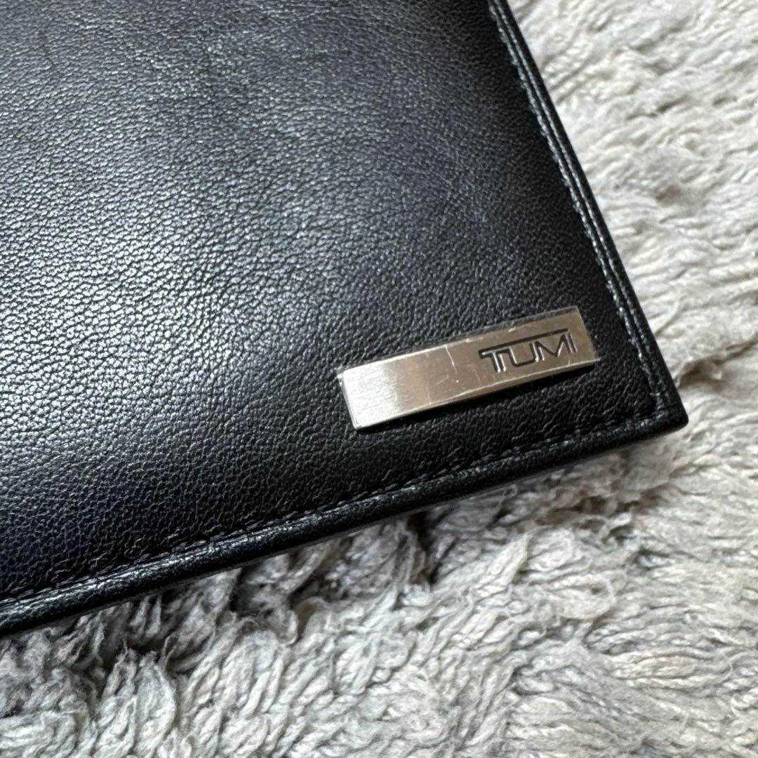 ★美品★TUMI トゥミ 二つ折り財布 黒 レザー
