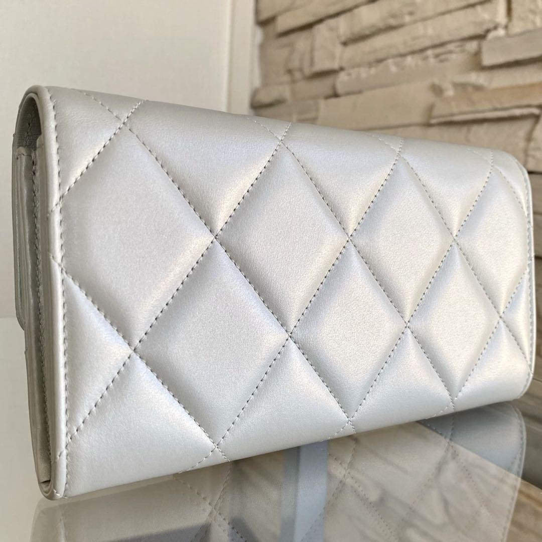 憧れのマトラッセ長財布♡【CHANEL】ホワイト×ココマーク 楽天市場】CHANEL シャネル マトラッセ ココマーク スモール