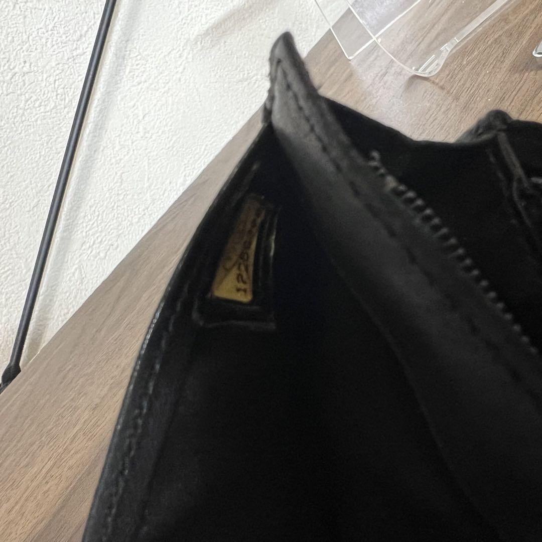 CHANEL アイコン　エンボス加工 ブラック 長財布