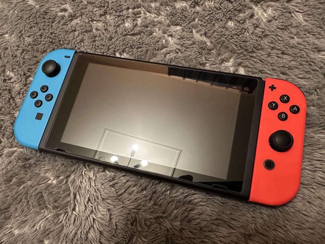 任天堂　Switch バッテリー強化版