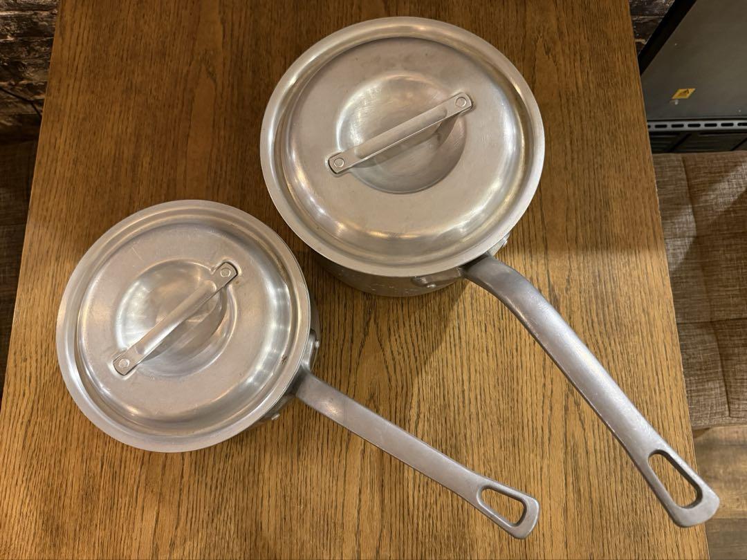 【中古美品】アルミ鍋2点セット23〜26cm 飲食店 レストラン 本格的料理 中古美品】アルミ鍋2点セット23〜26cm 飲食店 レストラン 本格的