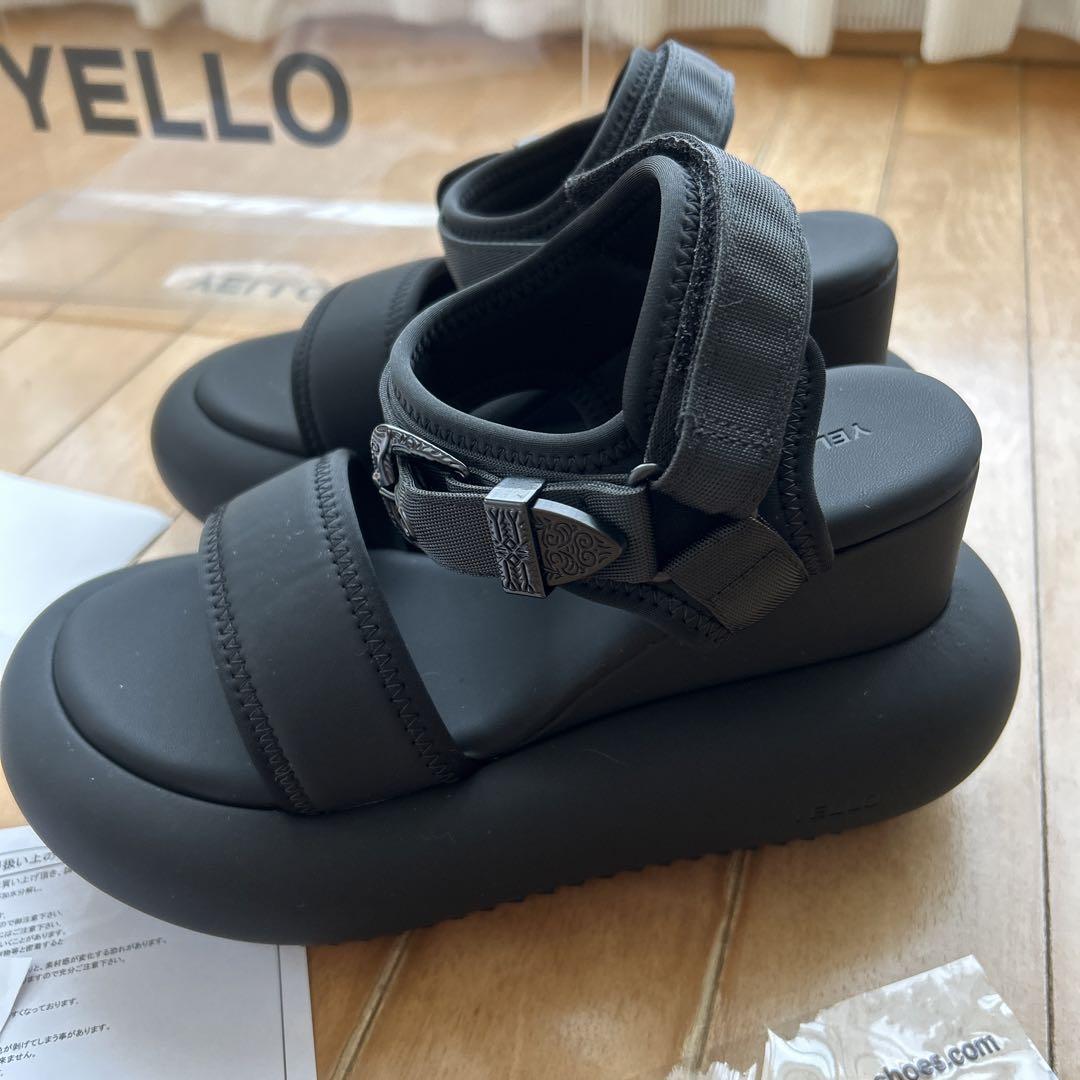 【爆買い！】 YELLO M ストラップサンダル 靴