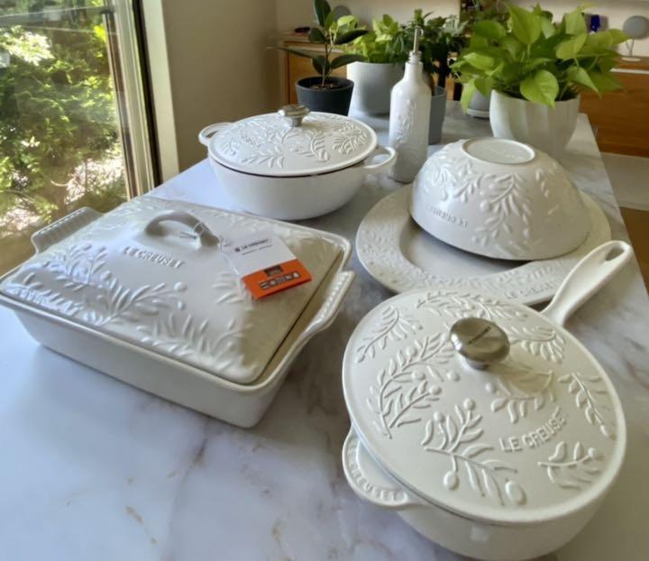 LE CREUSET Olive Branch Collection