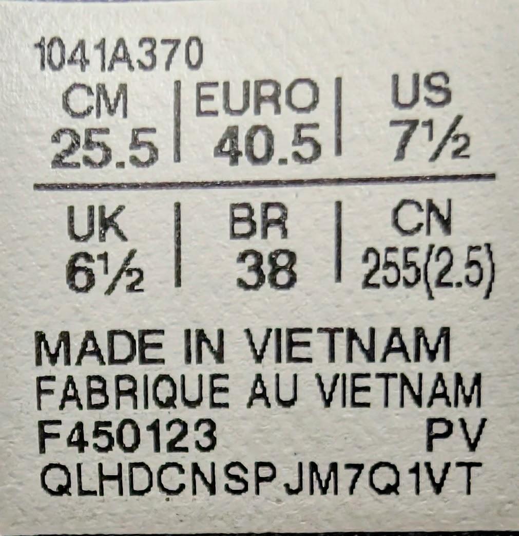 アシックス  テニスシューズ  コートFF3  新品 未使用  メンズ　25.5