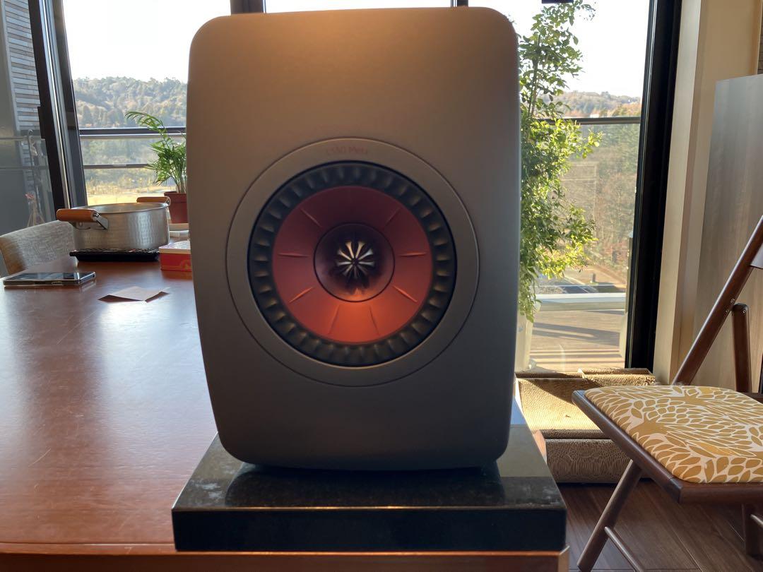 KEF スピーカー ユニークデザイン KEF スピーカー ユニークデザイン