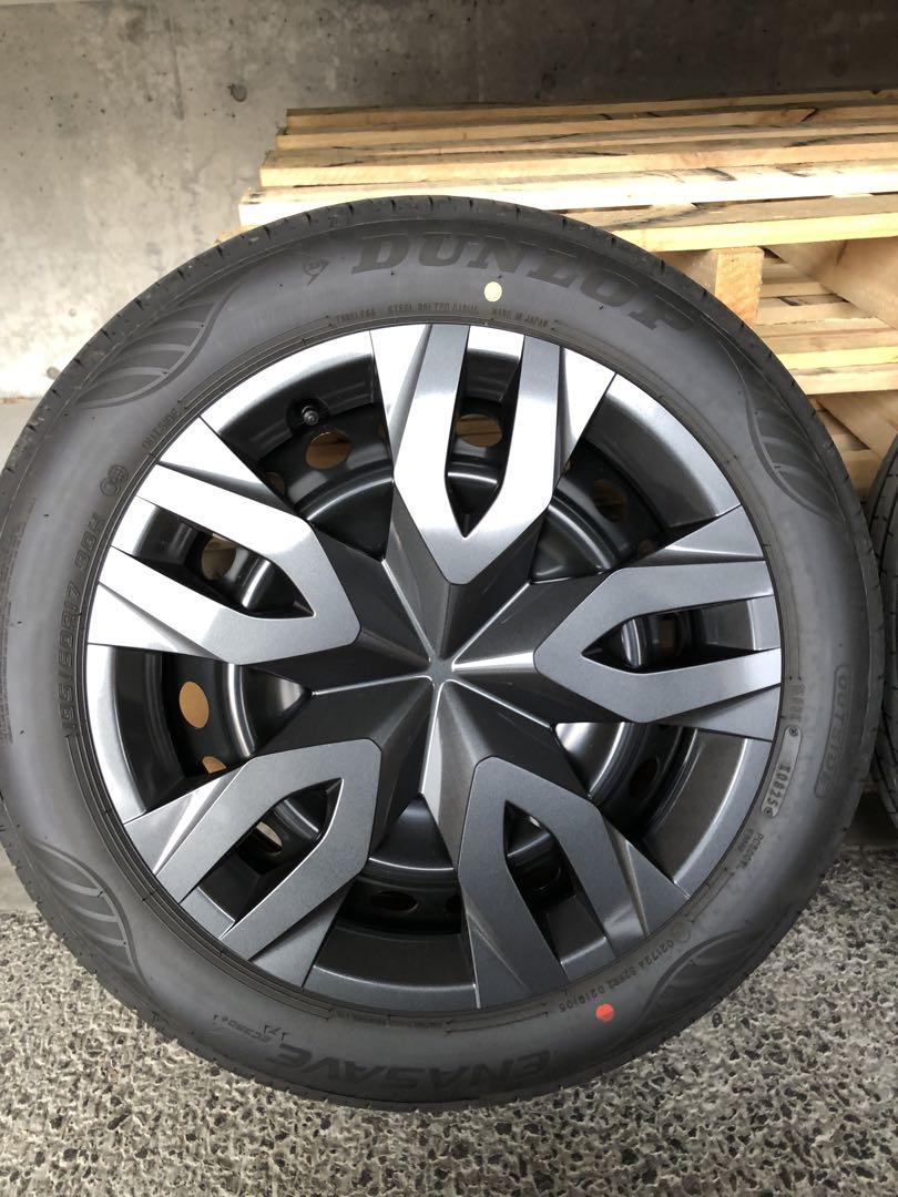 60プリウス　純正タイヤホイールセット195/60R17 DUNLOP