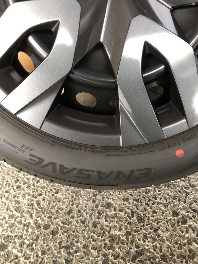 60プリウス　純正タイヤホイールセット195/60R17 DUNLOP