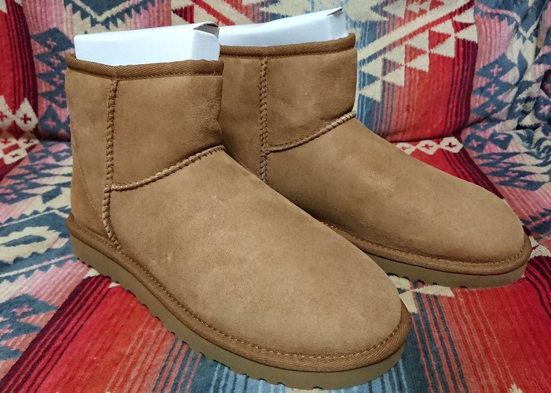 UGG ☆新品未使用☆ムートンブーツ☆24 cm☆中敷き付き☆ 超歓迎 32%割引