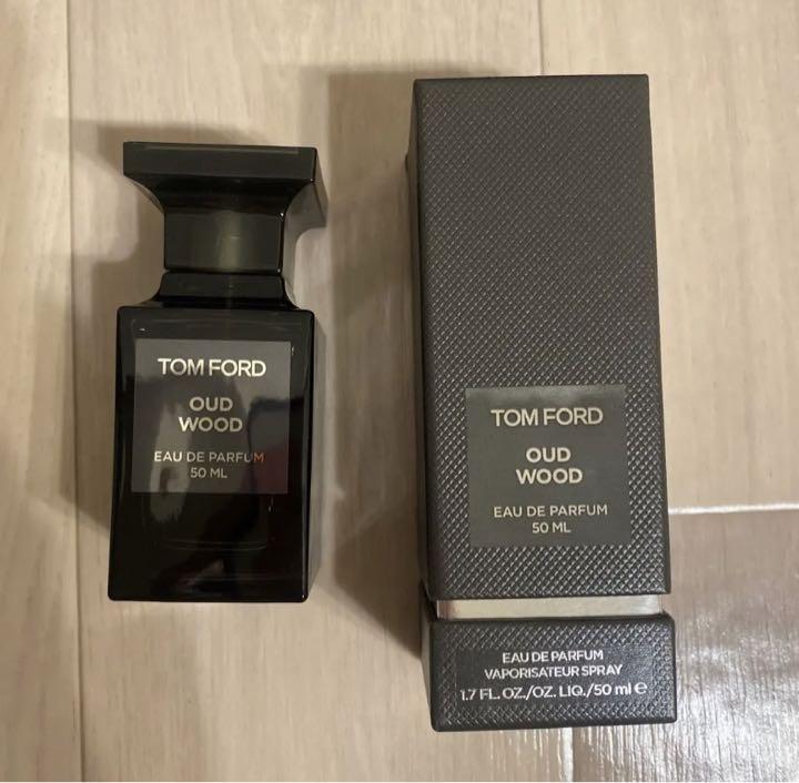 TOM FORD BEAUTY ウード・ウッド オード パルファム スプレィ